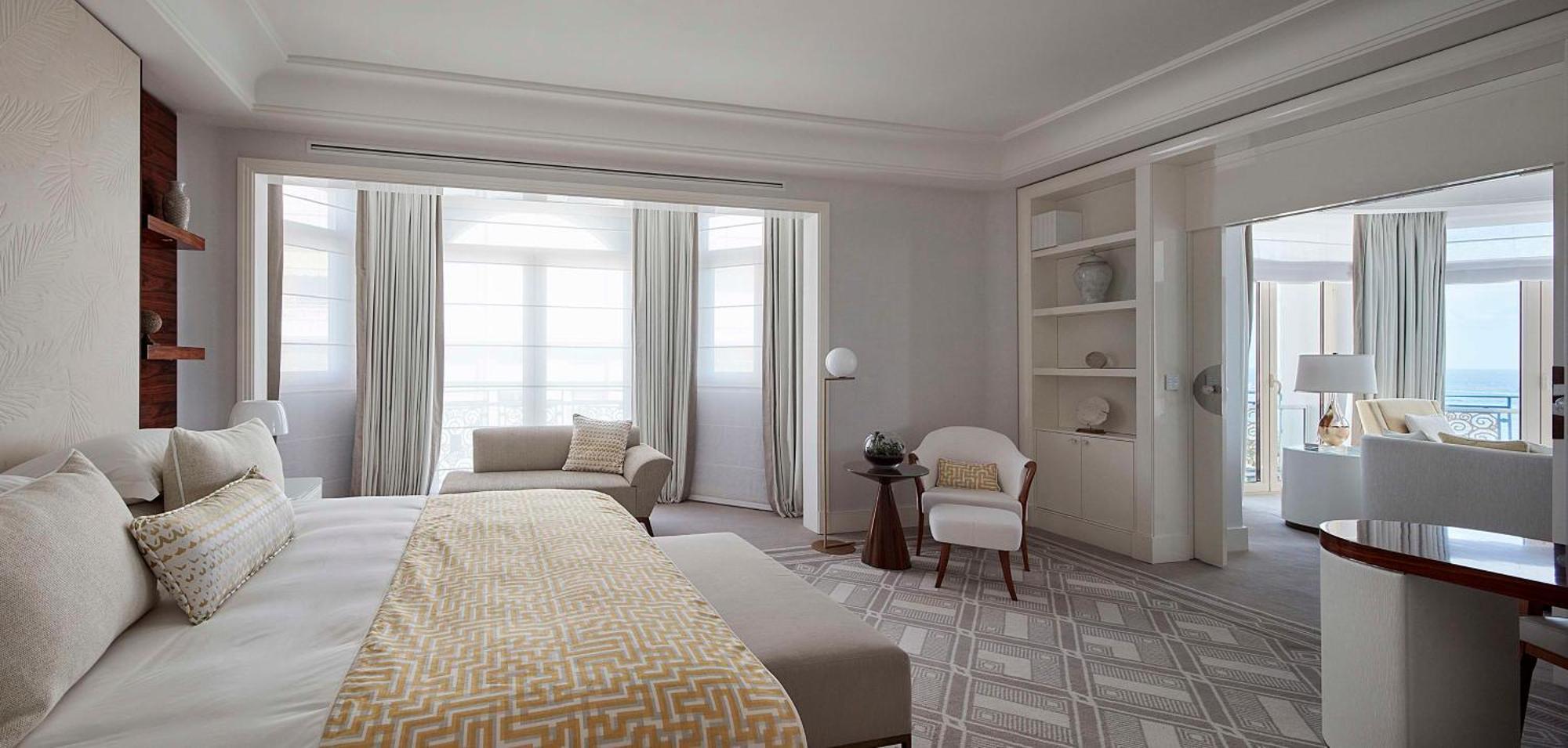 Hotel Martinez, In The Unbound Collection By Hyatt Cannes Exterior foto A bedroom at the Mandarin Oriental, Paris